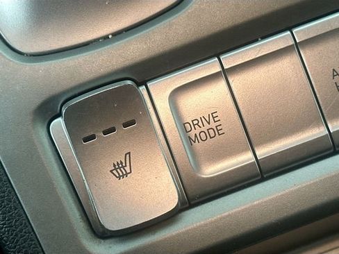 Used 2023 Hyundai Kona SE image 17