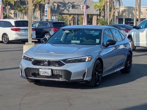 Certified 2025 Honda Civic Sport image 3