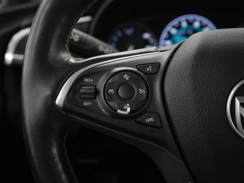 Used 2018 Buick Envision Premium image 27