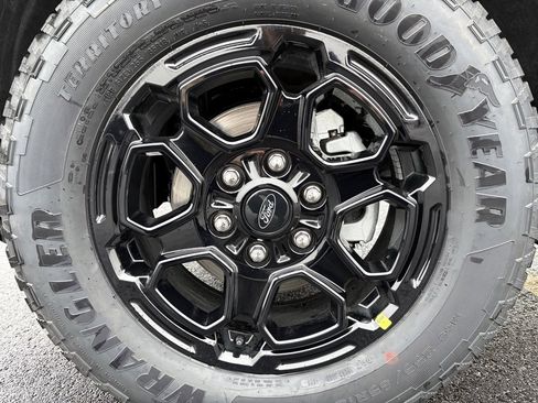 New 2025 Ford Ranger XLT w/ Equipment Group 301A High image 32