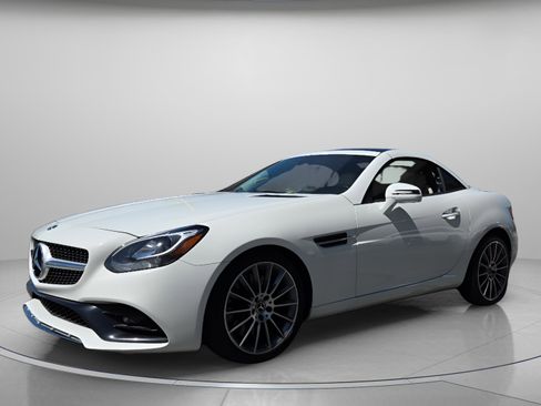 Used 2020 Mercedes-Benz SLC 300 SLC 300 image 2