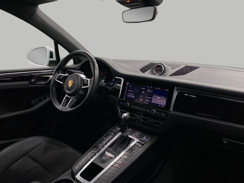 Used 2021 Porsche Macan AWD/4WD image 21