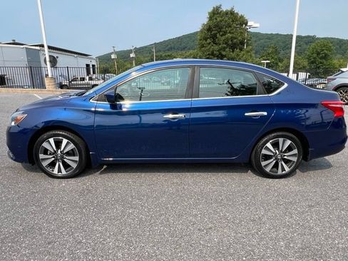 Used 2019 Nissan Sentra SV w/ Special Edition Package FWD image 3