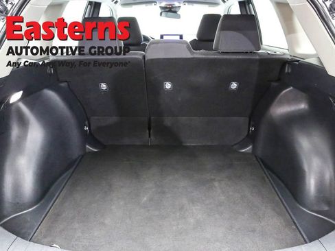 Used 2024 Toyota Corolla Cross LE image 9