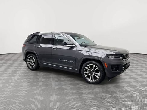 Used 2023 Jeep Grand Cherokee Overland AWD/4WD image 43