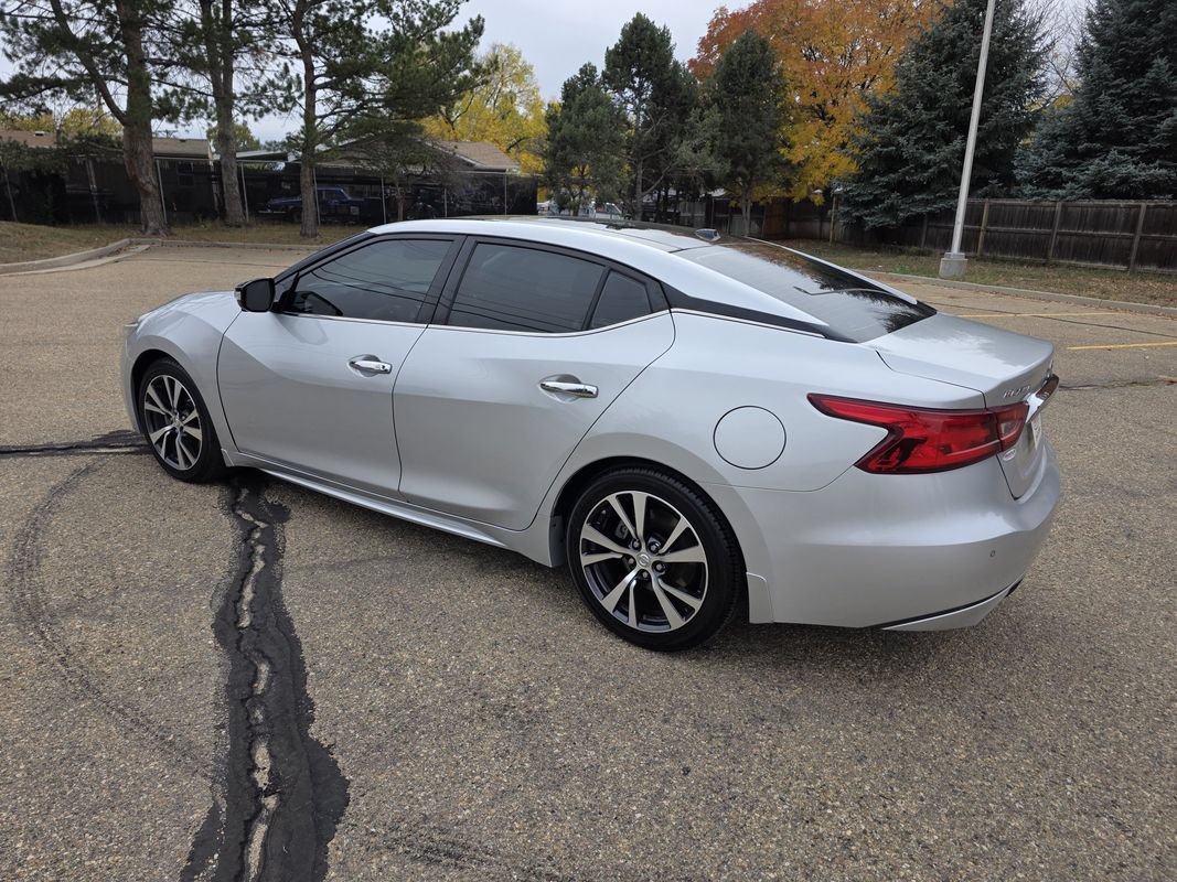 Used 2017 Nissan Maxima Platinum FWD image 3