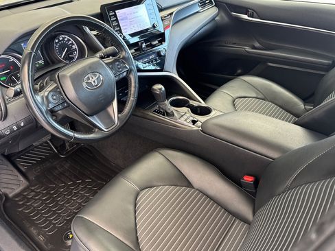 Certified 2024 Toyota Camry SE w/ Cold Weather Package FWD image 9