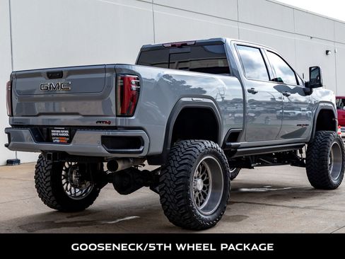 Used 2024 GMC Sierra 2500 AT4 w/ AT4 Premium Plus Package image 9