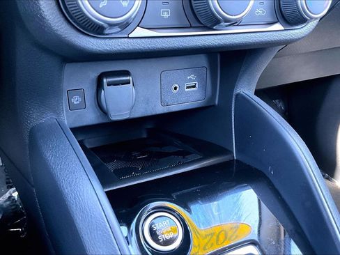 Used 2025 Nissan Versa SV w/ Trunk Package image 29