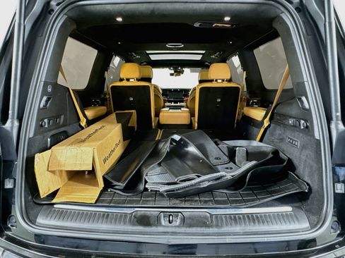 Used 2022 Jeep Grand Wagoneer Series III w/ Rear Seat Video Group 1 AWD/4WD image 29