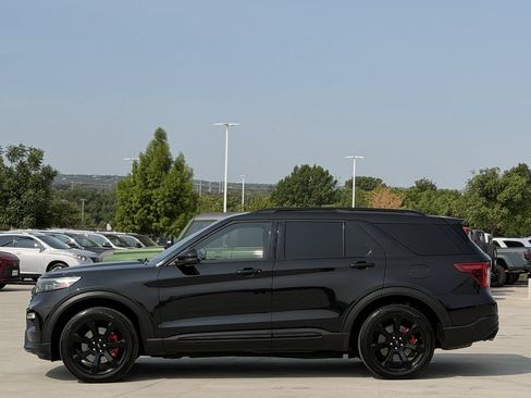 Used 2020 Ford Explorer ST w/ ST Street Pack AWD/4WD image 3