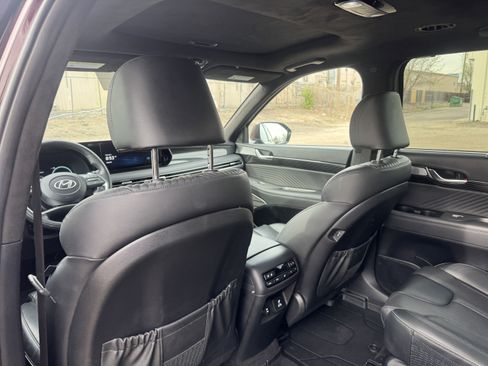 Used 2023 Hyundai Palisade Calligraphy w/ Cargo Package FWD image 15