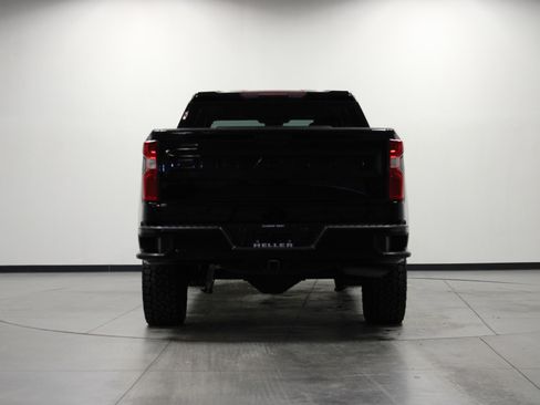 Used 2022 Chevrolet Silverado 1500 LT Trail Boss image 5