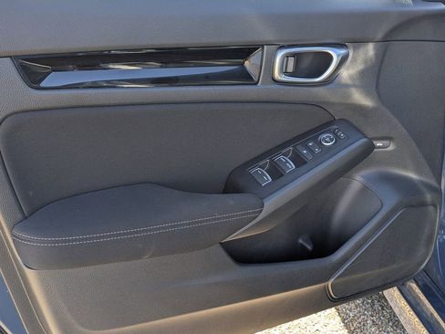 Certified 2025 Honda Civic Sport image 13