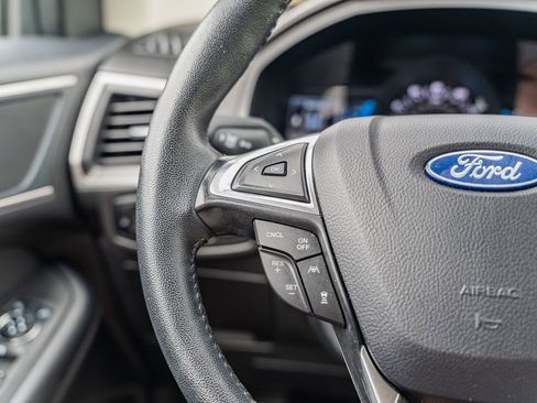 Used 2024 Ford Edge SEL image 27