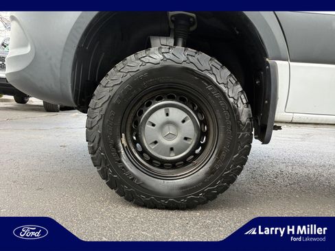 Used 2020 Mercedes-Benz Sprinter 144 Cargo image 25