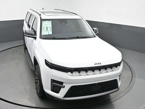 New 2026 Jeep Grand Wagoneer L Base image 47