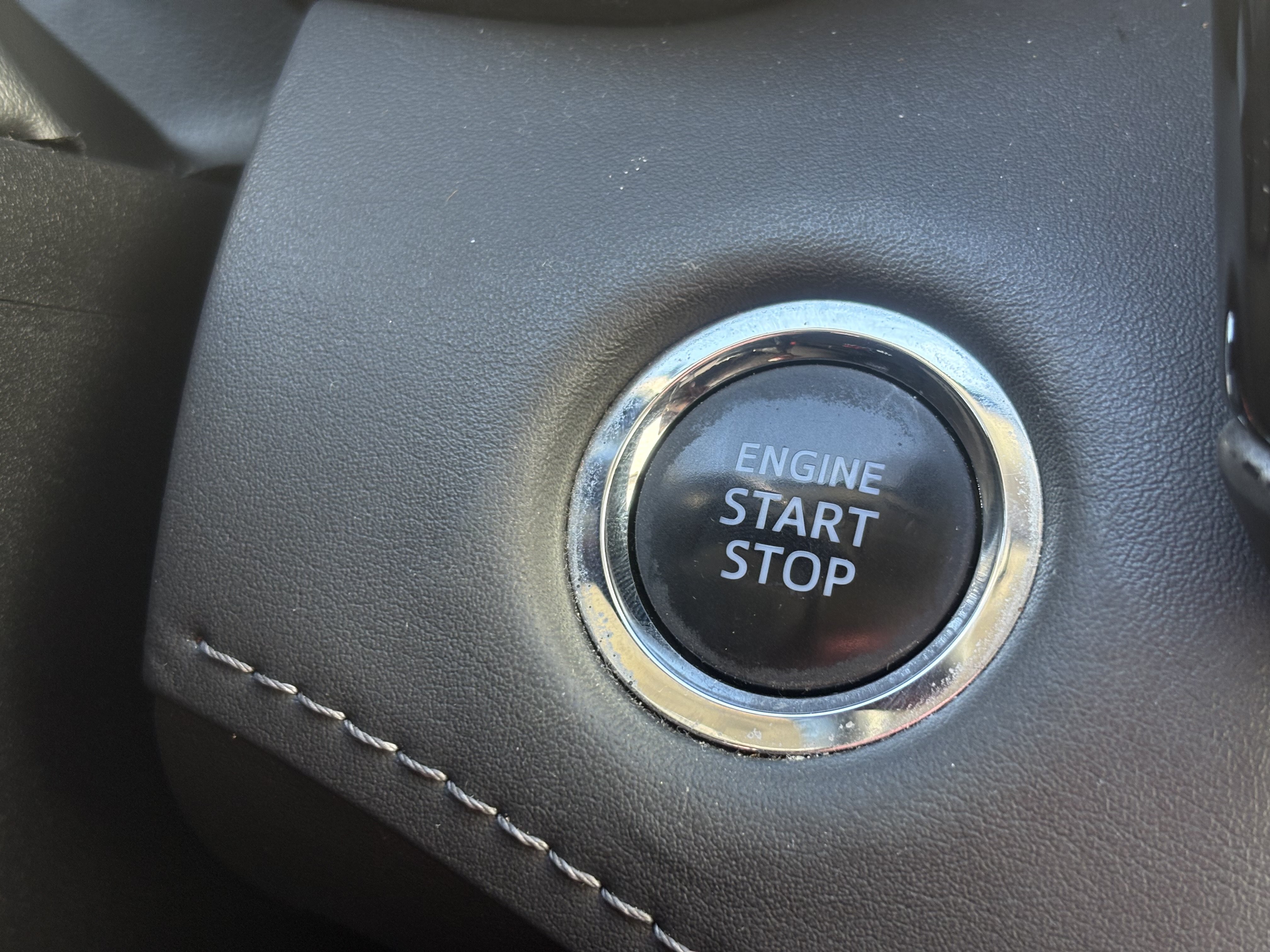 Used 2022 Toyota Highlander LE FWD image 24
