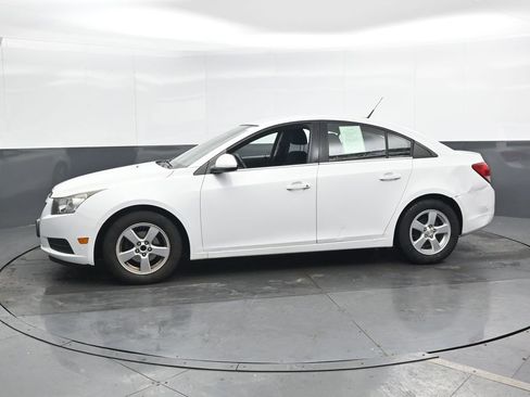 Used 2014 Chevrolet Cruze LT image 8