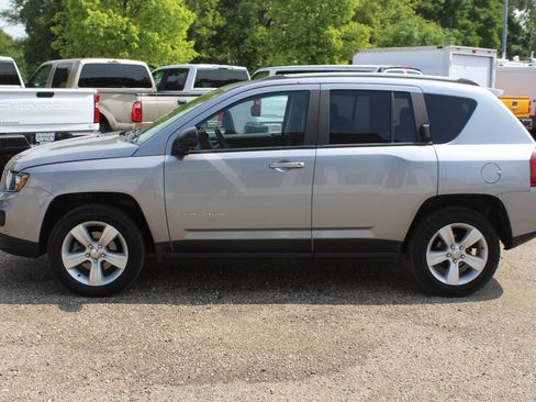Used 2017 Jeep Compass Sport w/ Power Value Group AWD/4WD image 8
