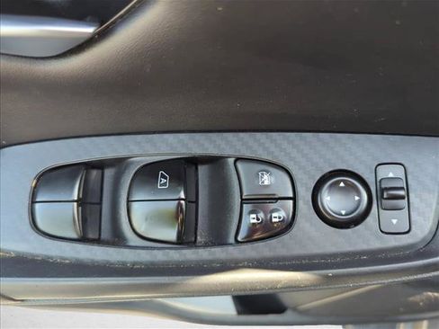 Used 2025 Nissan Sentra SV FWD image 10