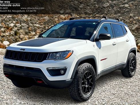 Used 2018 Jeep Compass Trailhawk image 1