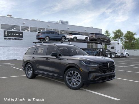 New 2026 Lincoln Aviator AWD image 7