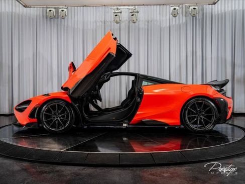 Used 2021 McLaren 765LT RWD image 20