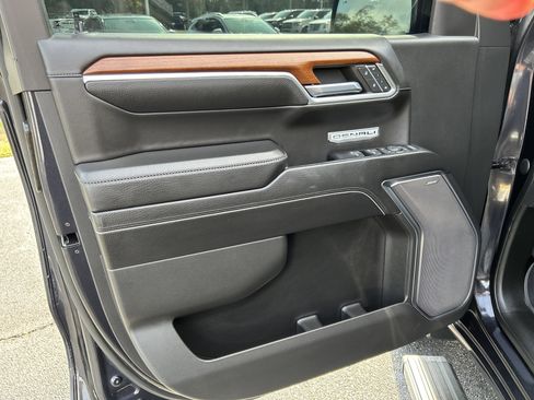 Used 2022 GMC Sierra 1500 Denali w/ Denali Reserve Package image 14