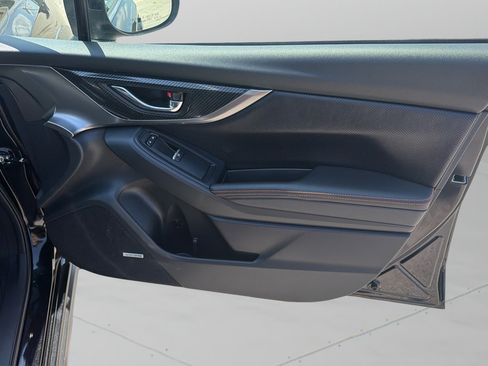 Used 2019 Subaru Crosstrek 2.0i Limited w/ Moonroof Package w/Navigation AWD/4WD image 9