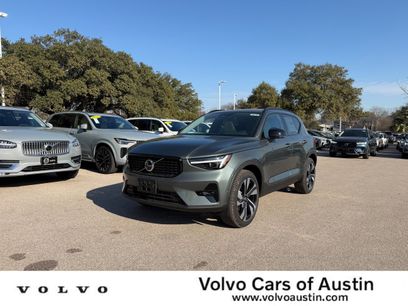 New 2026 Volvo XC40 B5 Ultra w/ Protection Package Premier
