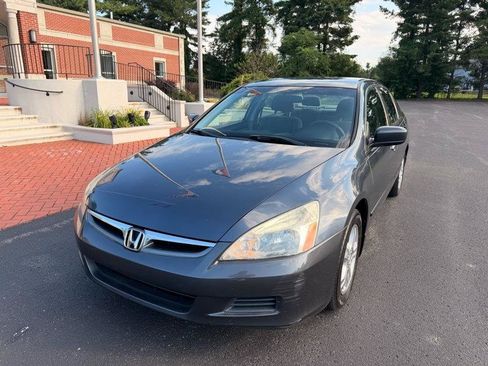 Used 2007 Honda Accord SE image 2