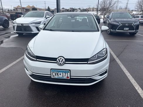Used 2019 Volkswagen Golf SE w/ Driver Assistance Package image 5