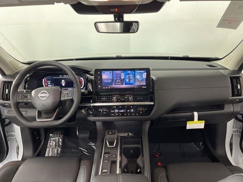 New 2026 Nissan Pathfinder SL w/ SL Premium Package FWD image 39