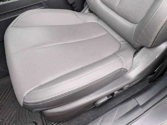 Certified 2026 Subaru Outback Limited AWD/4WD image 29