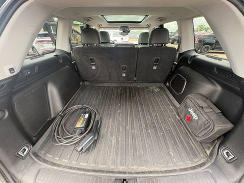 Used 2022 Jeep Grand Cherokee Limited 4xe w/ MOPAR Finishing Package AWD/4WD image 30