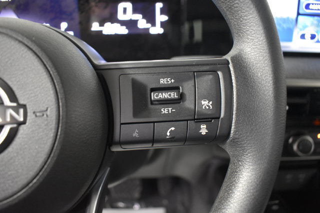 Certified 2025 Nissan Kicks SV AWD/4WD image 15