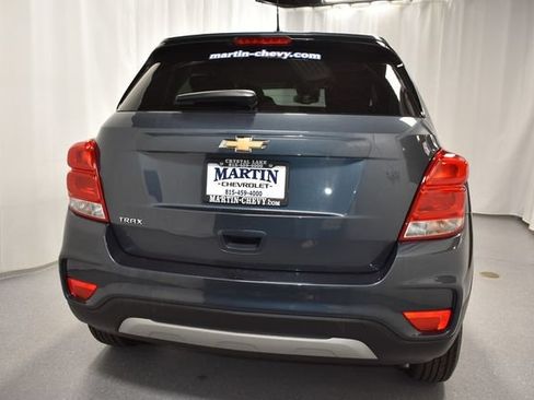 Certified 2022 Chevrolet Trax LT w/ LT Convenience Package FWD image 6