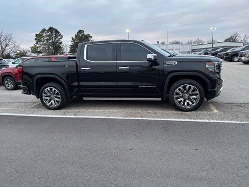 Used 2023 GMC Sierra 1500 Denali w/ Denali Reserve Package image 5