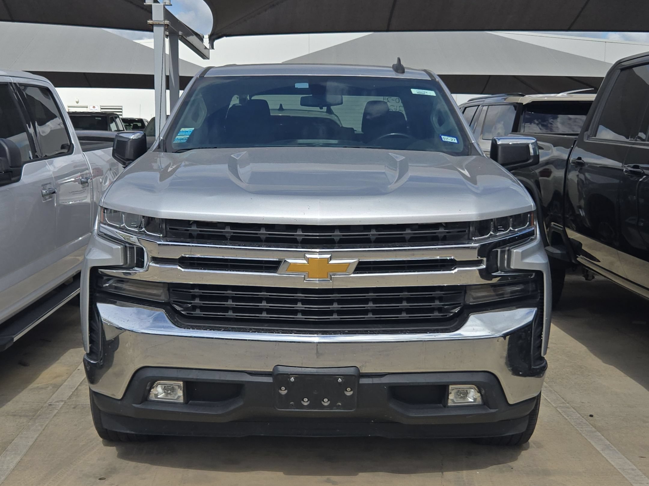 Used 2021 Chevrolet Silverado 1500 LT RWD image 2