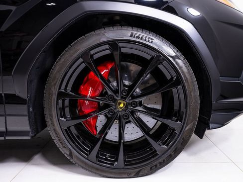 Used 2024 Lamborghini Urus S AWD/4WD image 14