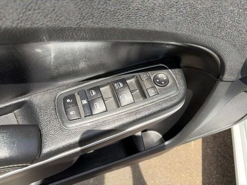 Used 2020 Chrysler 300 S RWD image 14