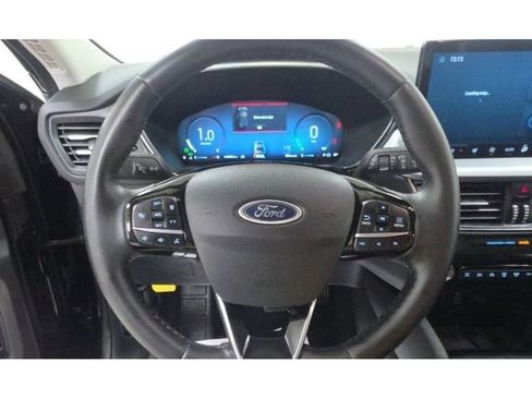 Used 2024 Ford Escape Platinum AWD/4WD image 8