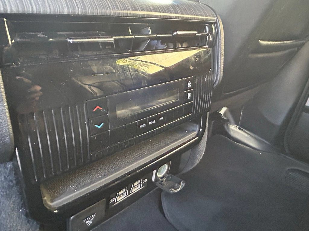Used 2024 Jeep Wagoneer Series II w/ Flexible Seating Group AWD/4WD image 41