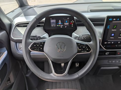 Used 2025 Volkswagen ID. Buzz Pro S Plus RWD image 23