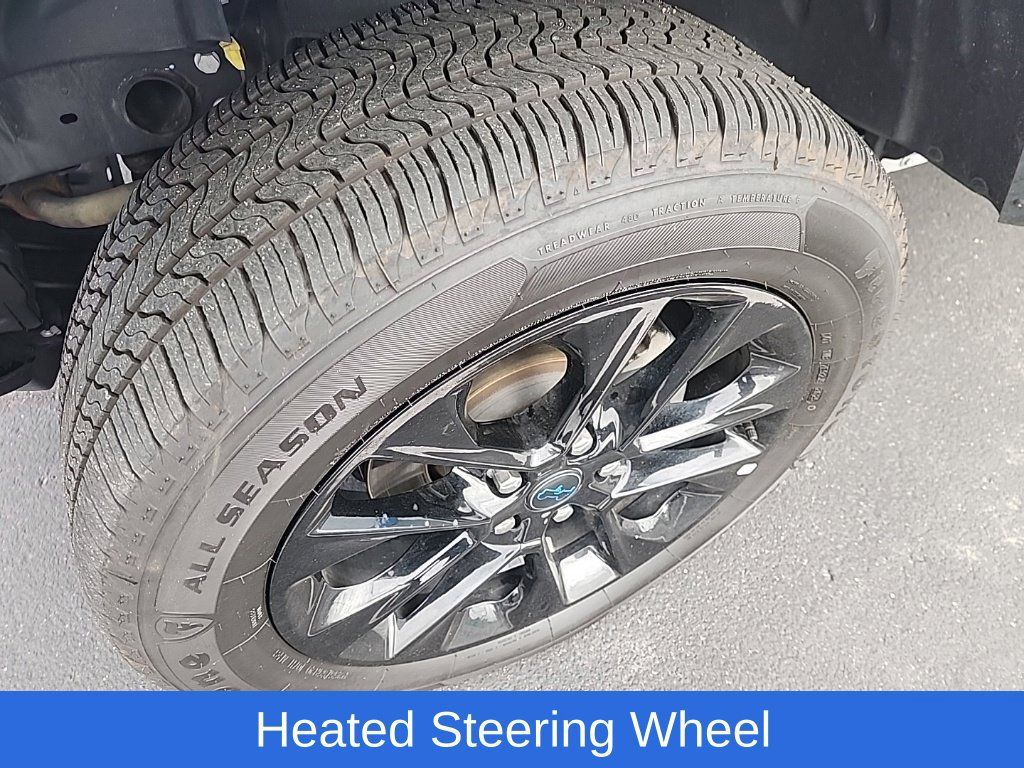 Used 2024 Jeep Wrangler Unlimited Sahara AWD/4WD image 10