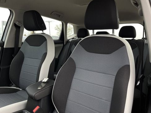 New 2026 Volkswagen Taos S image 11