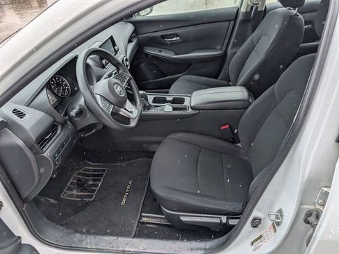 Used 2022 Nissan Sentra S image 2