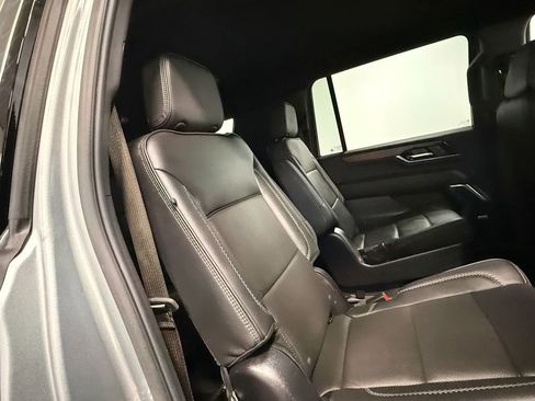 Used 2025 GMC Yukon XL Denali AWD/4WD image 66