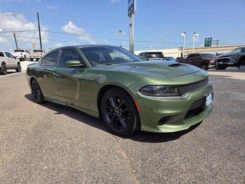 Used 2022 Dodge Charger R/T w/ Plus Group RWD image 7